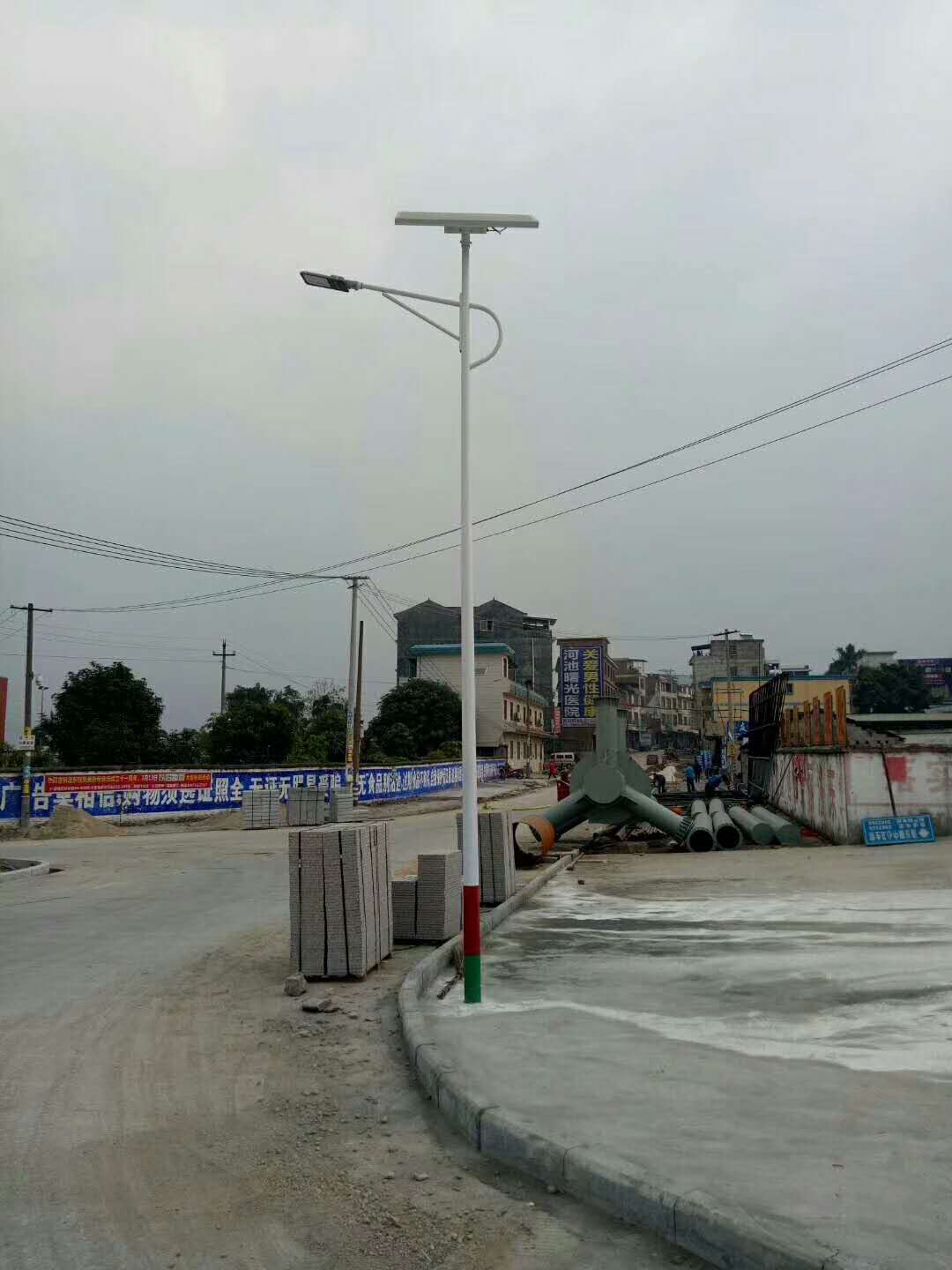 【十大案例】广西桂平240套农村太阳能路灯安装完毕！